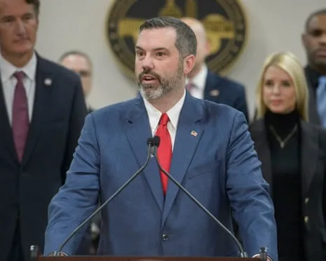 Federal Prosecutor Assigned to Probing President's Opponents Resigns After Demands from Administration